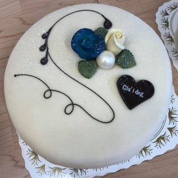 Ødegaarden Bakeri - Farsdagskake