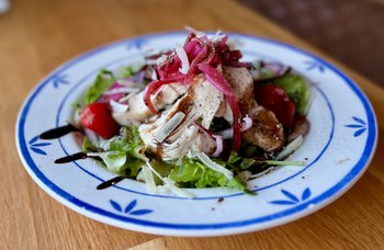 Baker Kristiansen - Salat m/kylling (kan kun bestilles til avd. Moelv)