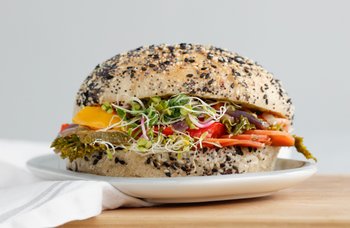 Kanelsnurren Stavanger - Sandwich med estragonstekte grønnsaker