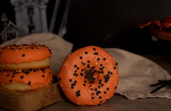 Geheb conditori - Halloween Cake Donut