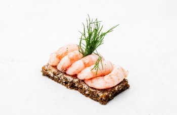 Nybroe Smörrebröd - Räkor i Trängsel - snitt
