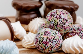 Blomsø Bakeri - Konfektkaker og makroner