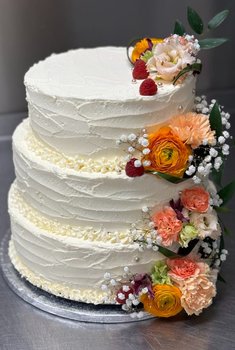 Baker Kristiansen - Bryllupskake med smørkrem