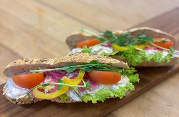 Knivsta Bageri - Baguette med tonfiskfyllning