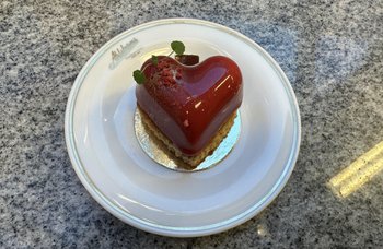 Ahlströms Konditori - Alla hjärtans dag bakelse ❤️