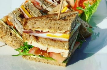 Den Glade Baker - Club sandwich